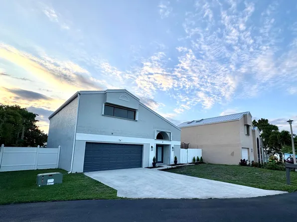 3 Kyle Way, Boynton Beach, FL 33426