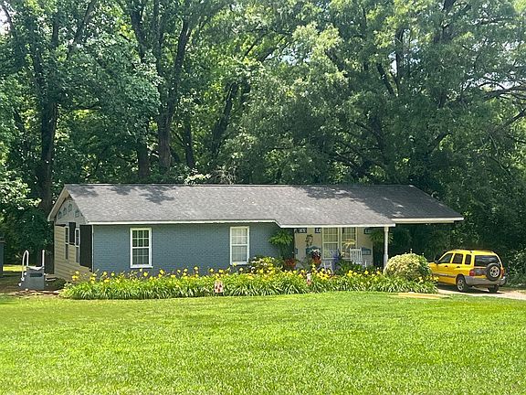 3rd image of 147 Knollcrest Dr
