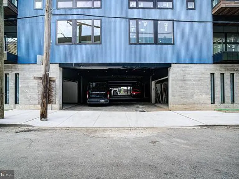 1751 N Howard St — Photo 5