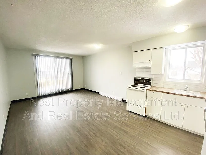 1 bed, 1.0 bath, $1,095 — Photo 2