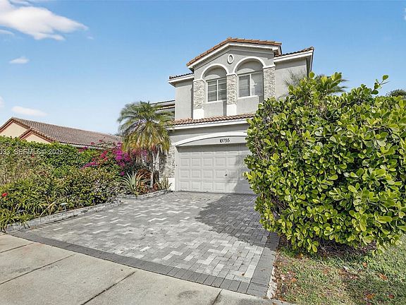 3rd image of 10755 SW 17th Pl