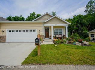 6245 Hilltop Ct #15, Bath, MI 48808