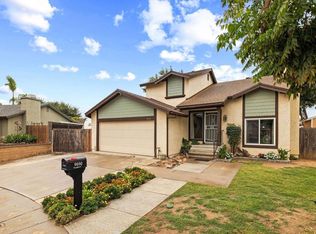 9690 Bundy Dr, Santee, CA 92071