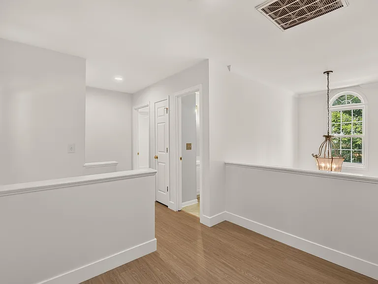 3013 Englefield Dr — Photo 17