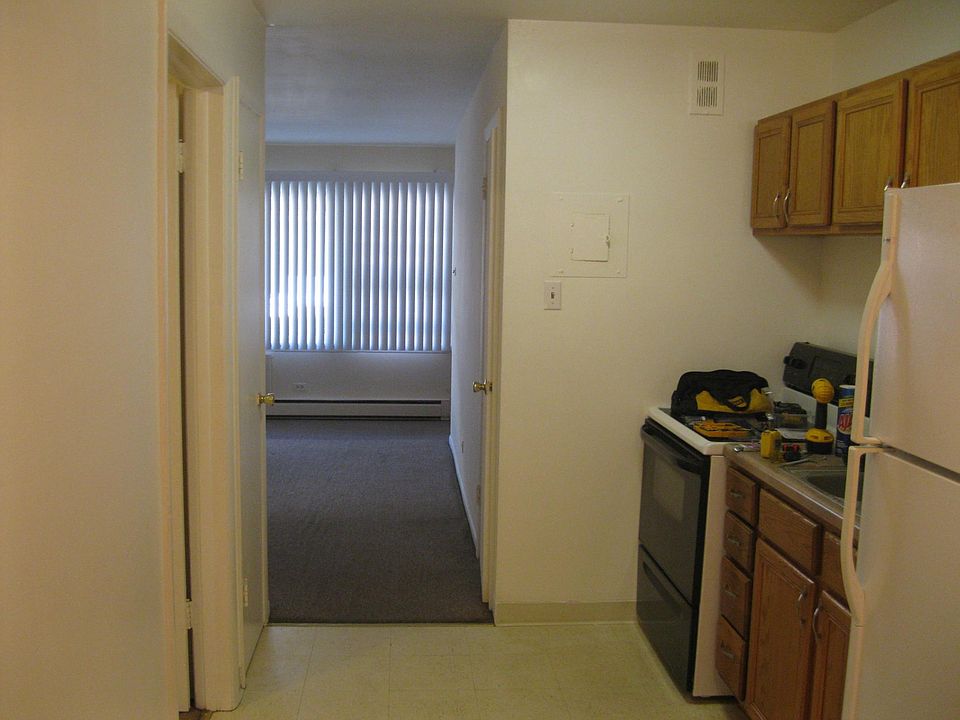 2nd image of 778 E 5th Ct APT B