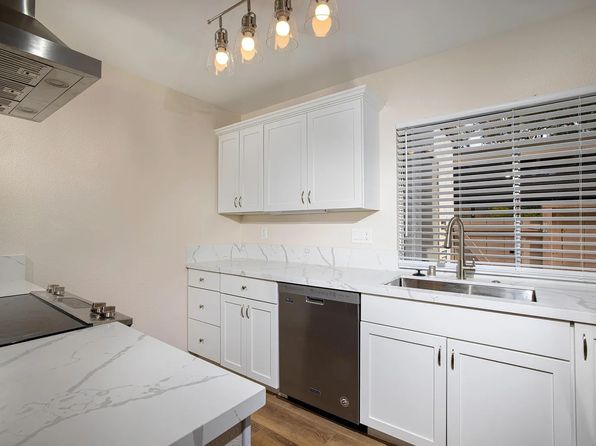 9662 Caminito Del Vida