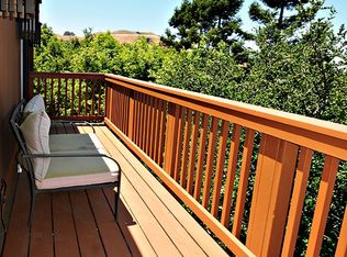 26 Knickerbocker Ln, Orinda, CA 94563