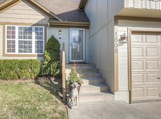 1808 Gunner Ave, Greenwood, MO 64034