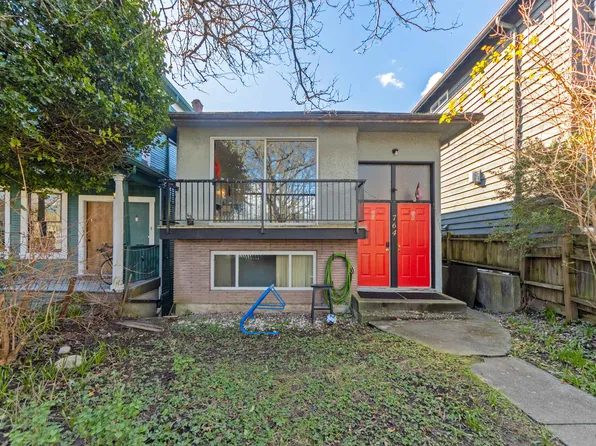 764 Georgia St E, Vancouver, BC V6A 2A3