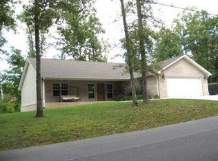 1027 Holiday Ln, Sevierville, TN 37876