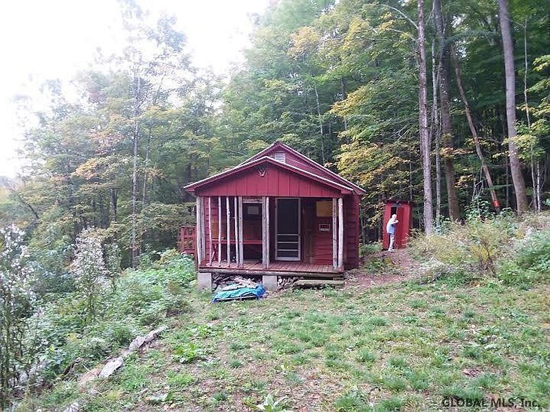 5th image of 396 Ten Eyck Road