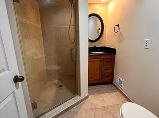 21218 Middlebelt Rd, Farmington Hills, MI 48336