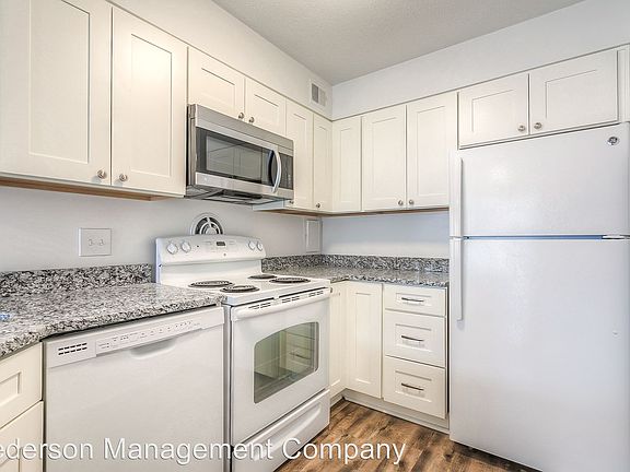 4th image of 4414 Jarboe St APT 9