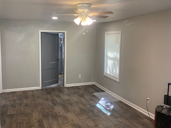 3rd image of 6217 Indiana Ave
