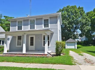 320 E Canal St, Utica, IL 61373
