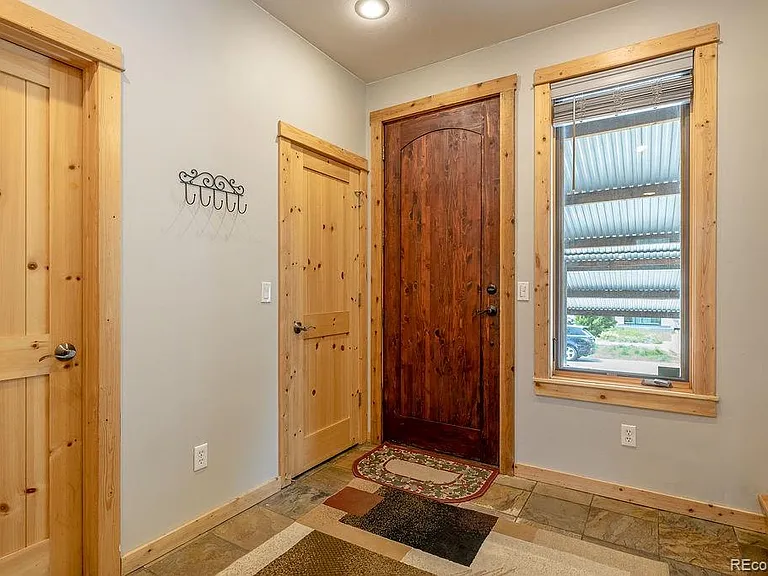 238 N Harrison St — Photo 1