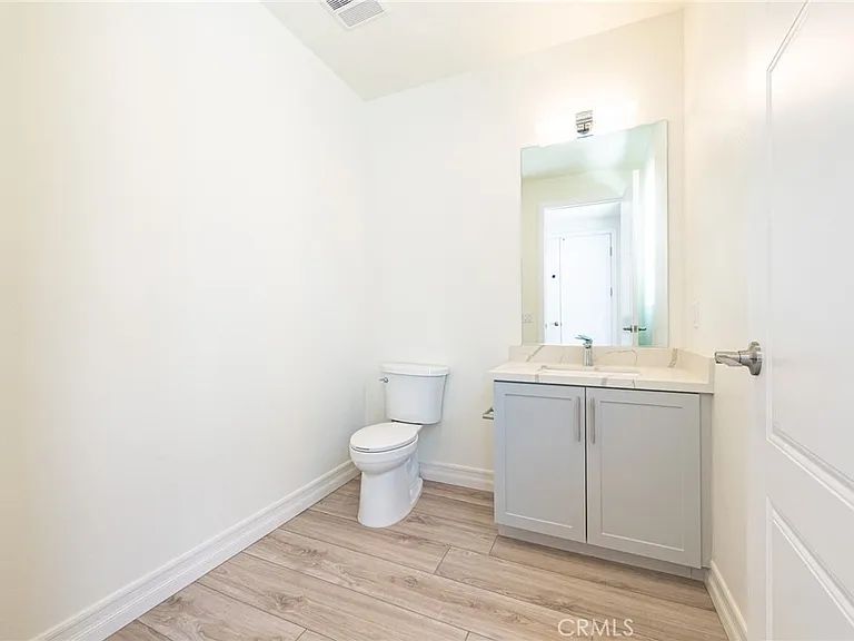 140 S New Ave #1 — Photo 18