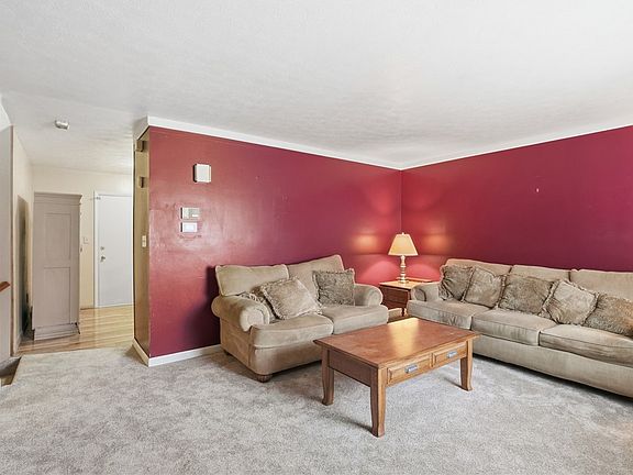 2nd image of 3835 Schroeder Dr