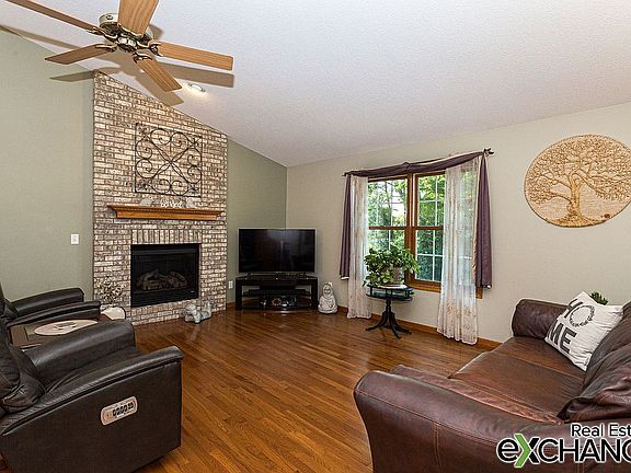 4th image of 1303 Bridgeview Pl