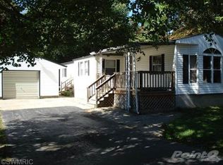 170 Millburg Dr, Benton Harbor, MI 49022