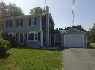114 Pearl St, Dartmouth, MA 02748