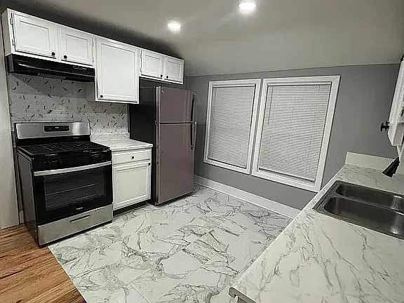 56 Truman St #3
