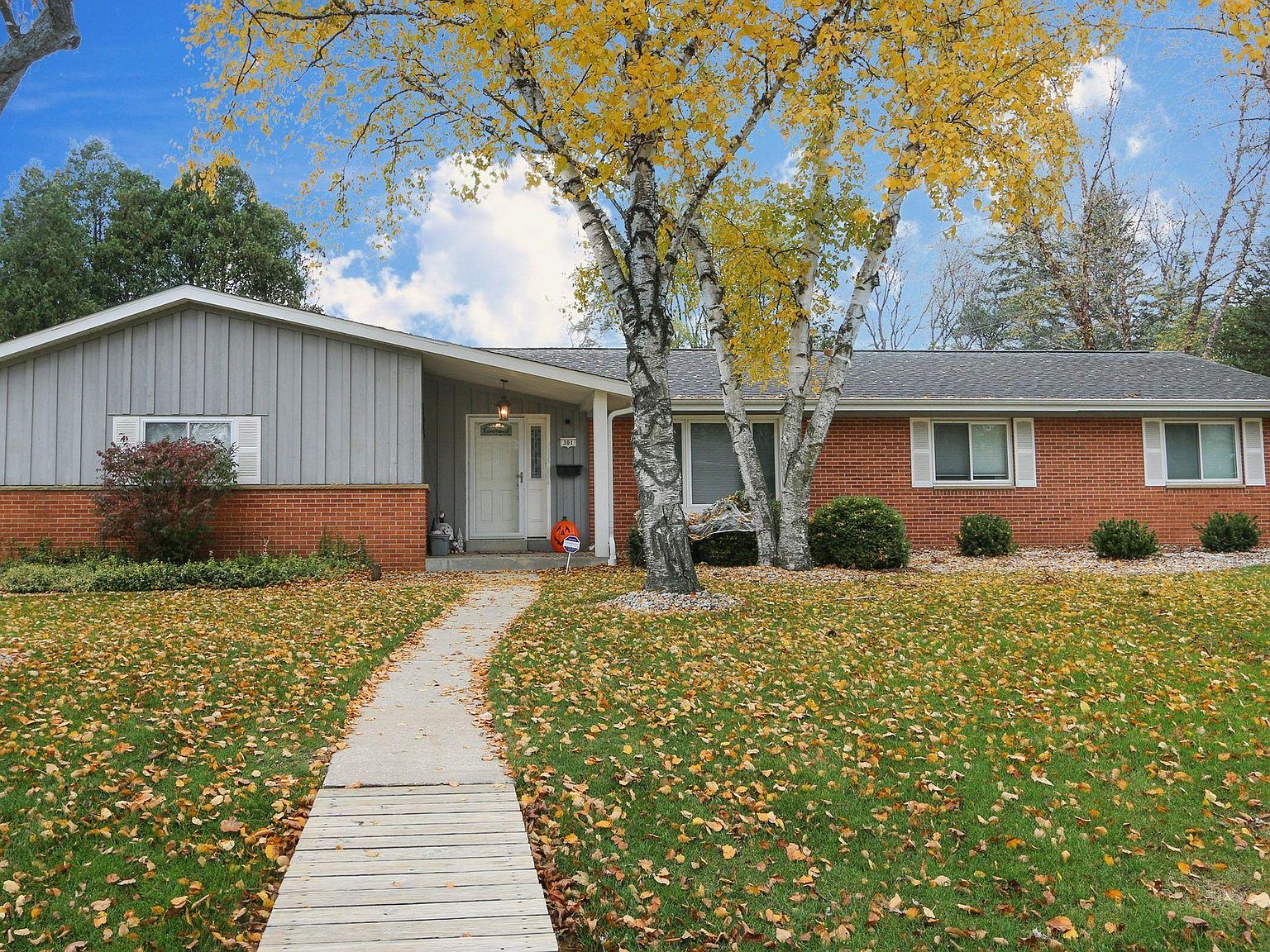 301 Madero Dr, Thiensville, WI 53092 Zillow