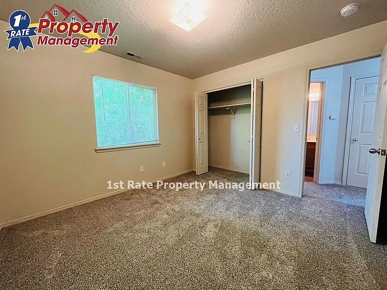 16025 N 19th St #104 — Photo 12