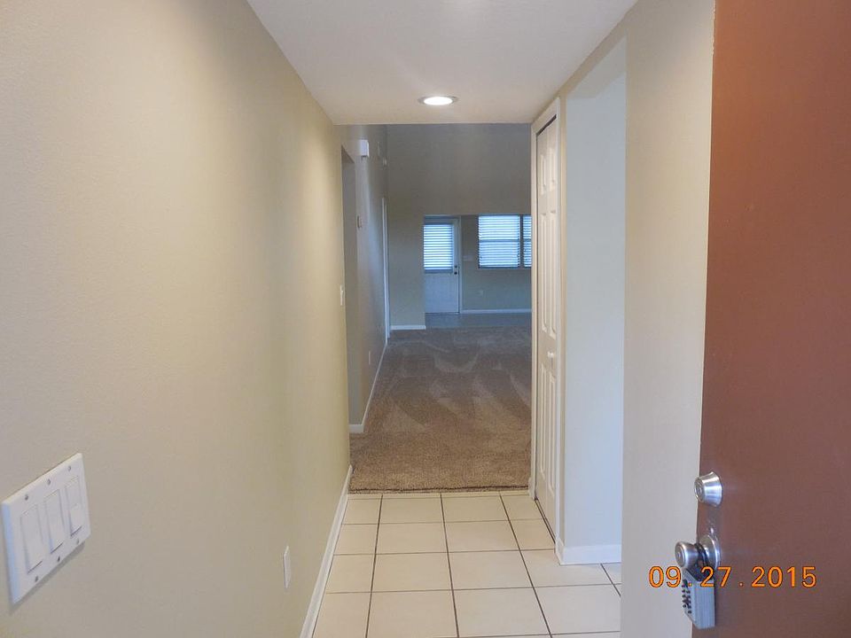 1st image of 1217 Winterberry Ln