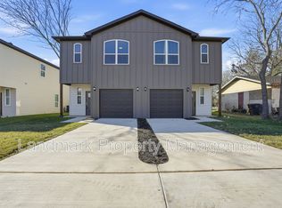 303 Eastland St #A, Cleburne, TX 76031