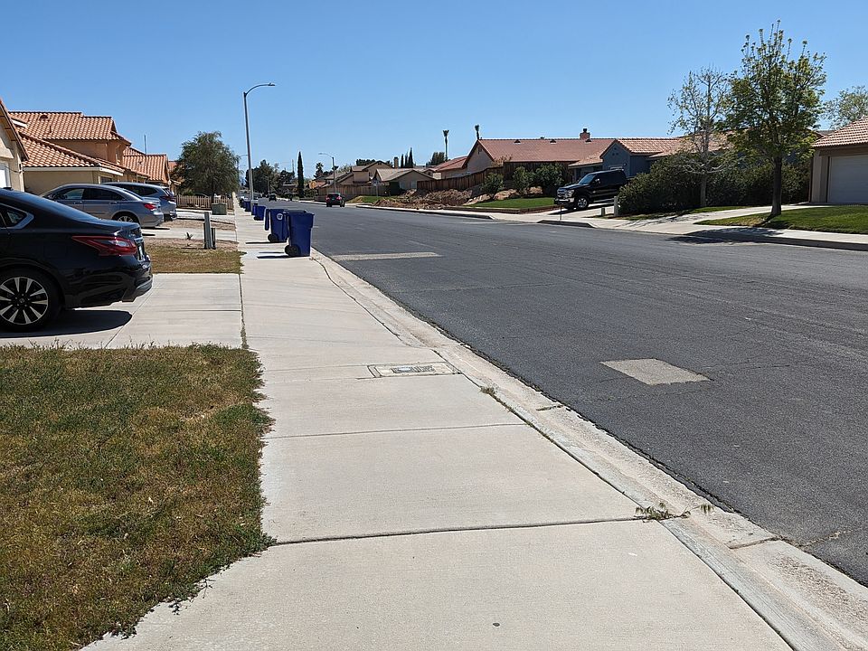 2nd image of 12675 Jade Rd