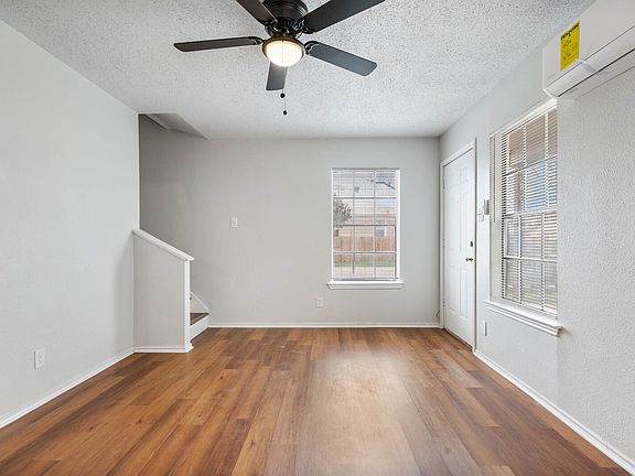 3rd image of 131 Elsie Ave APT 204