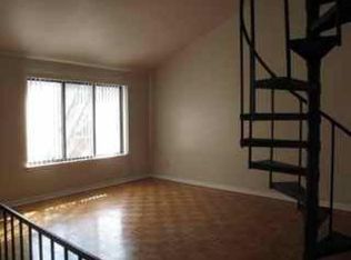 818B N 26th St, Philadelphia, PA 19130
