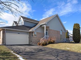 15332 Wilshire Dr, Orland Park, IL 60462