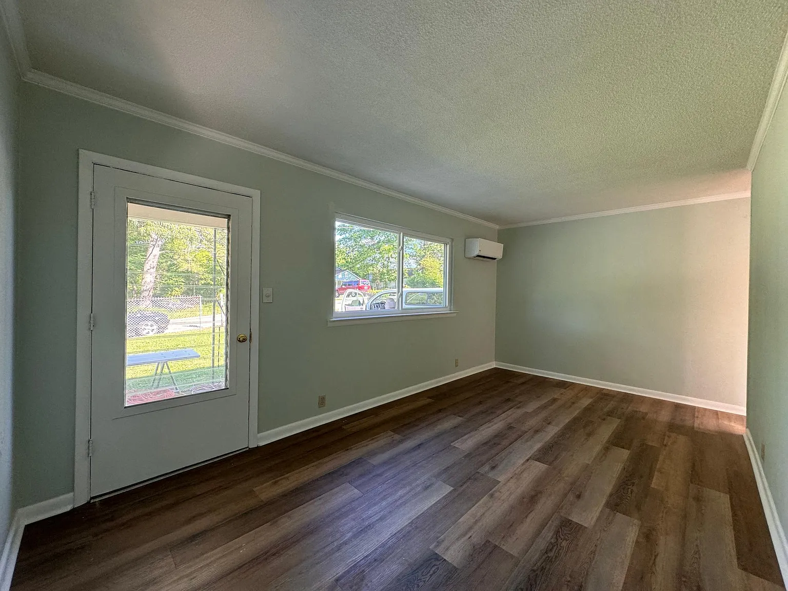 2 bed, 820 sqft, $1,100 — Photo 3