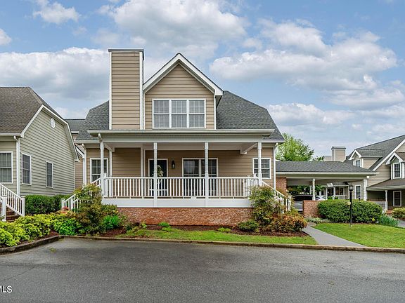 2nd image of 11 Charleston Ct #11