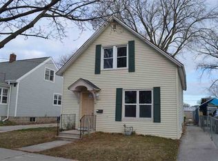 1175 Smith St, Green Bay, WI 54302