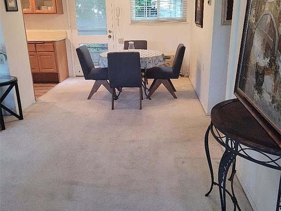4th image of 552 Avenida Sevilla #C