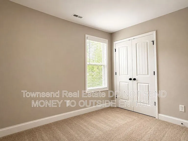 621 Blawell Cir — Photo 27