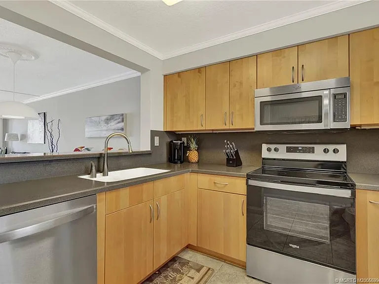 9490 S Ocean Dr #410 — Photo 11