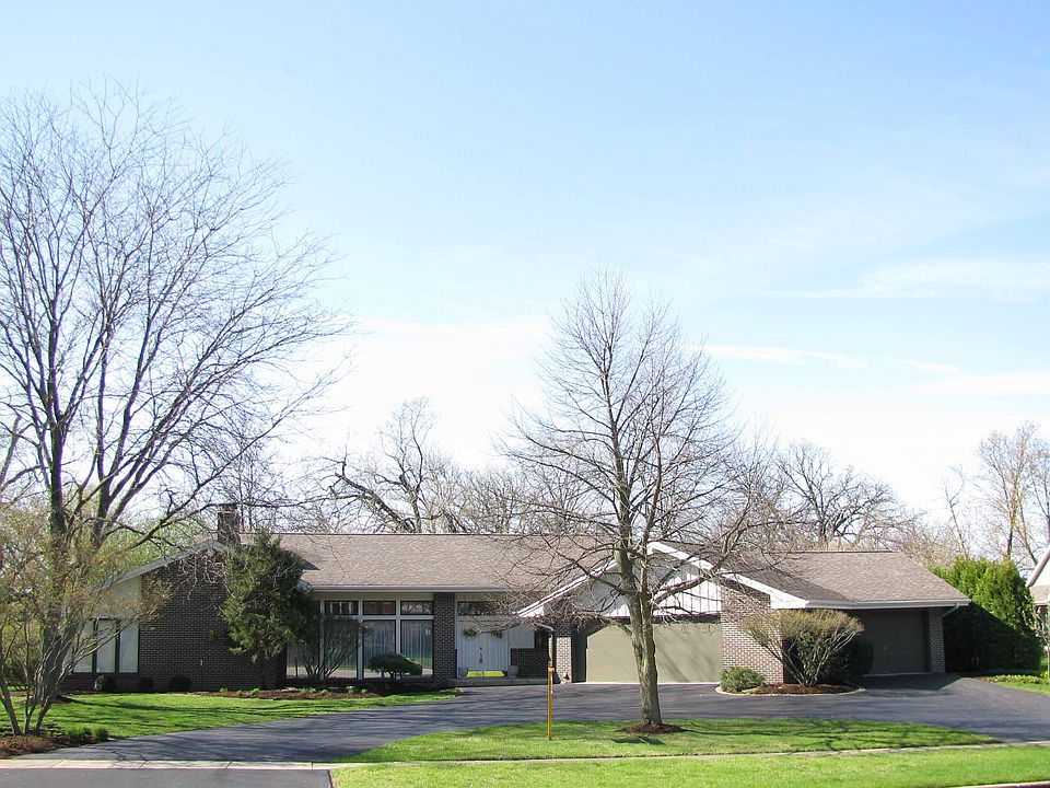 1st image of 302 Greenwood N