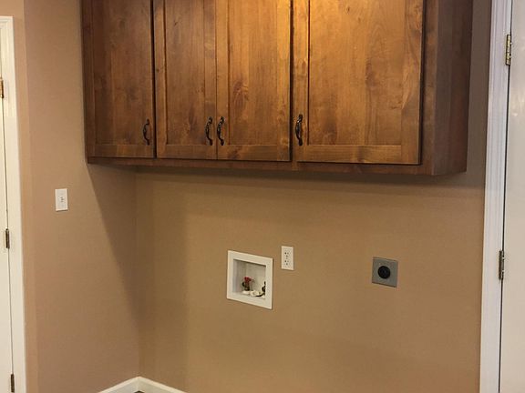 5th image of 909 Whistler Ln