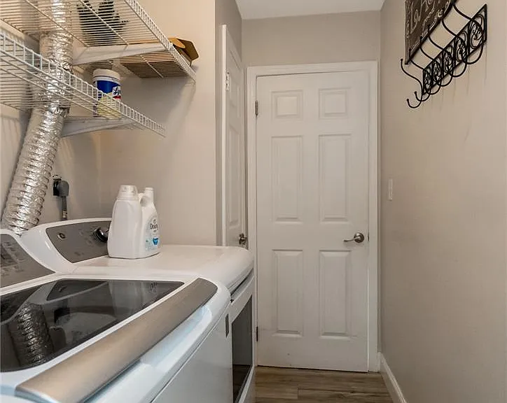 1535 Irene St — Photo 13
