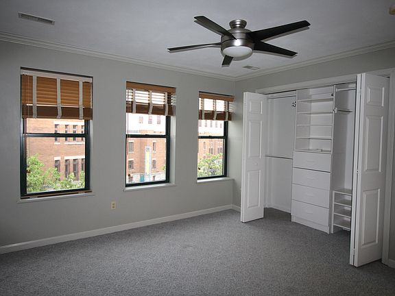 4th image of 133 Walton St APT 128