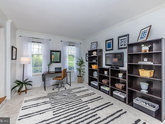 5th image of 514 William Salesbury Dr