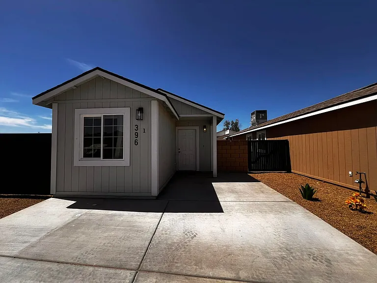 396 Riverfront Dr — Photo 13