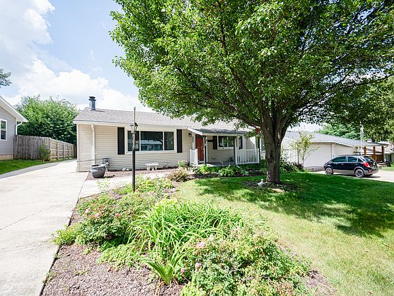 2nd image of 303 Mac Gregor Rd