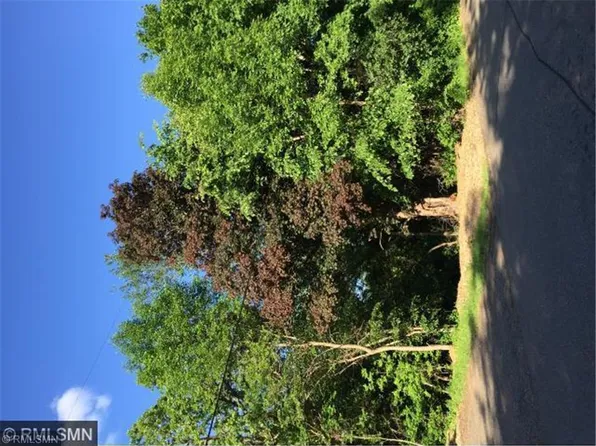 4860 Hamilton Rd, Minnetonka, MN 55345