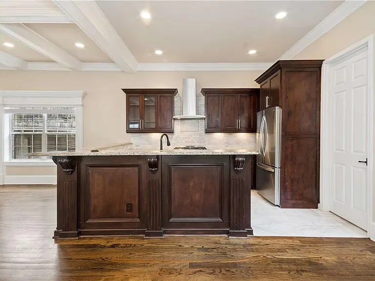 374 Clifton Rd NE — Photo 9