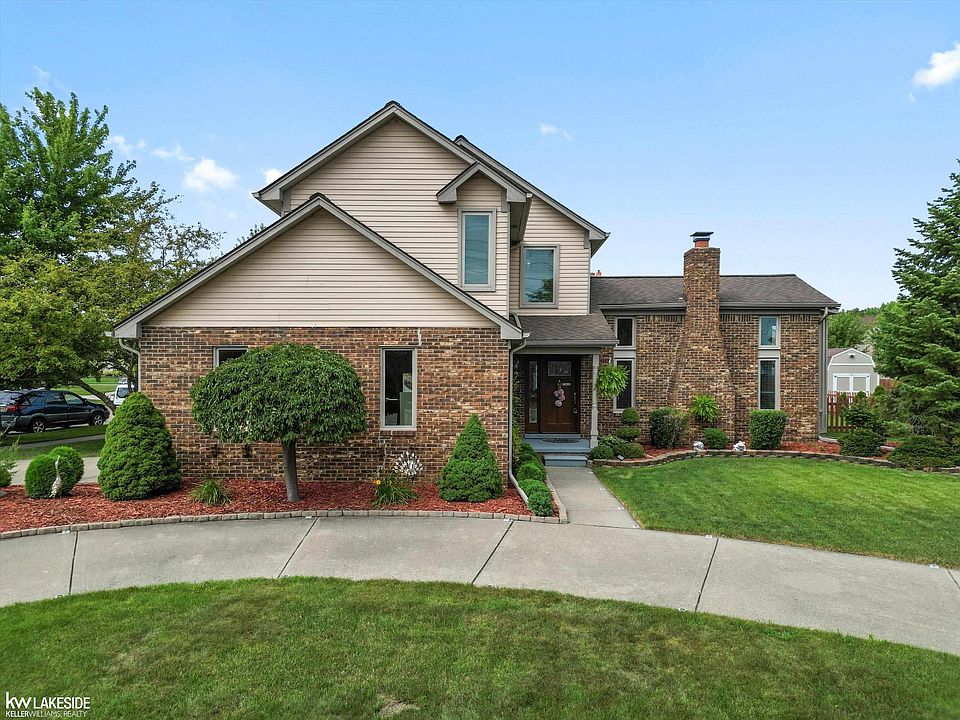 1st image of 44820 Fair Oaks Dr